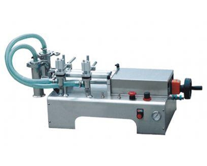 氣動液體灌裝機(jī)